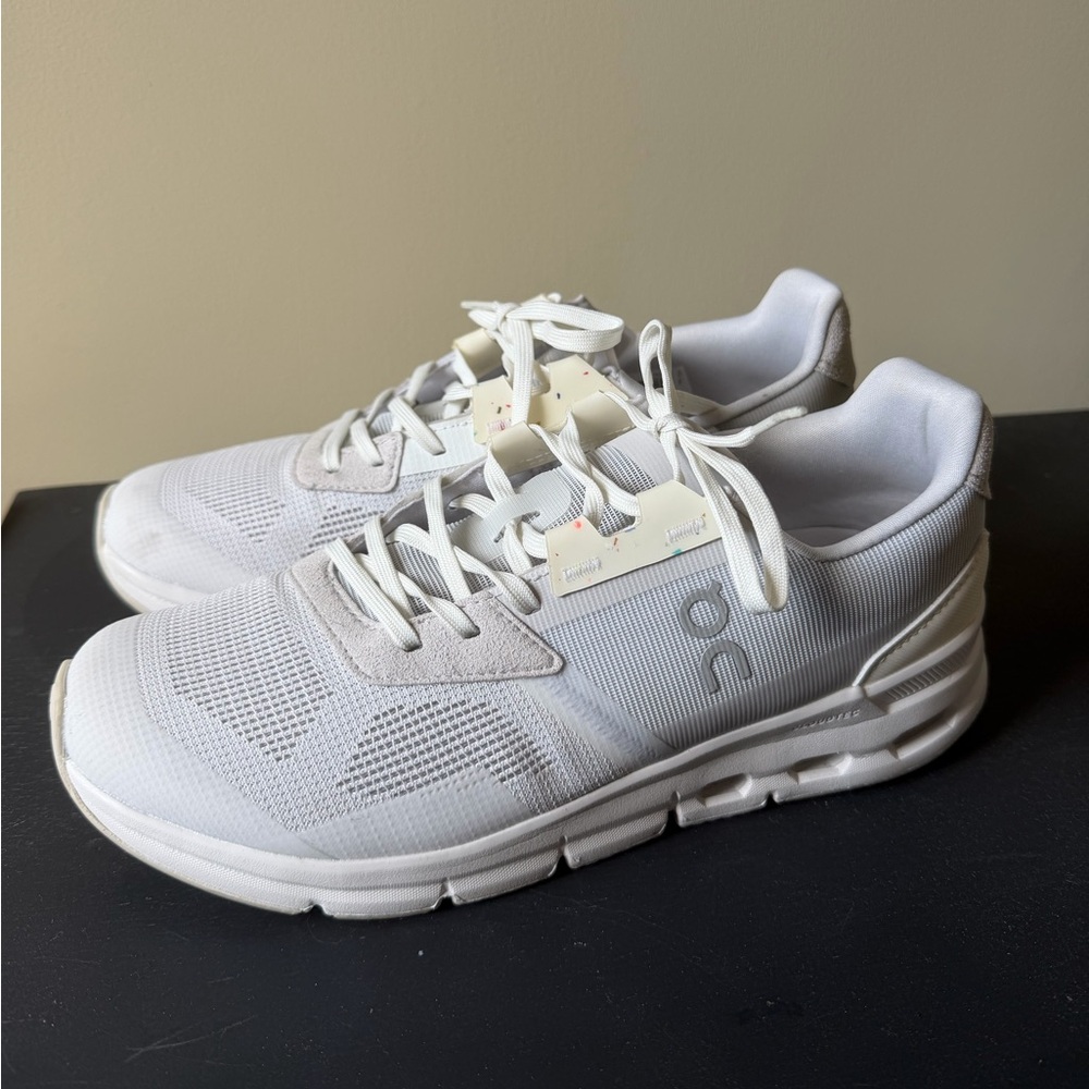 White On Cloud - image 1